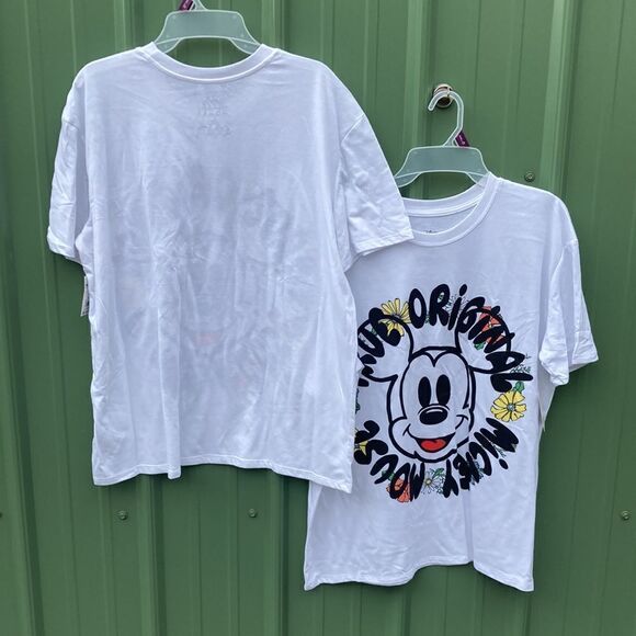 Women’s Juniors Disney Mickey Graphic Short Sleeve T-Shirts 2-Pack Size XXL - Picture 3 of 3